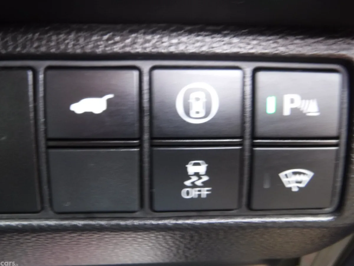Honda Vezel SUV, Petrol Hybrid, 2021, Beige