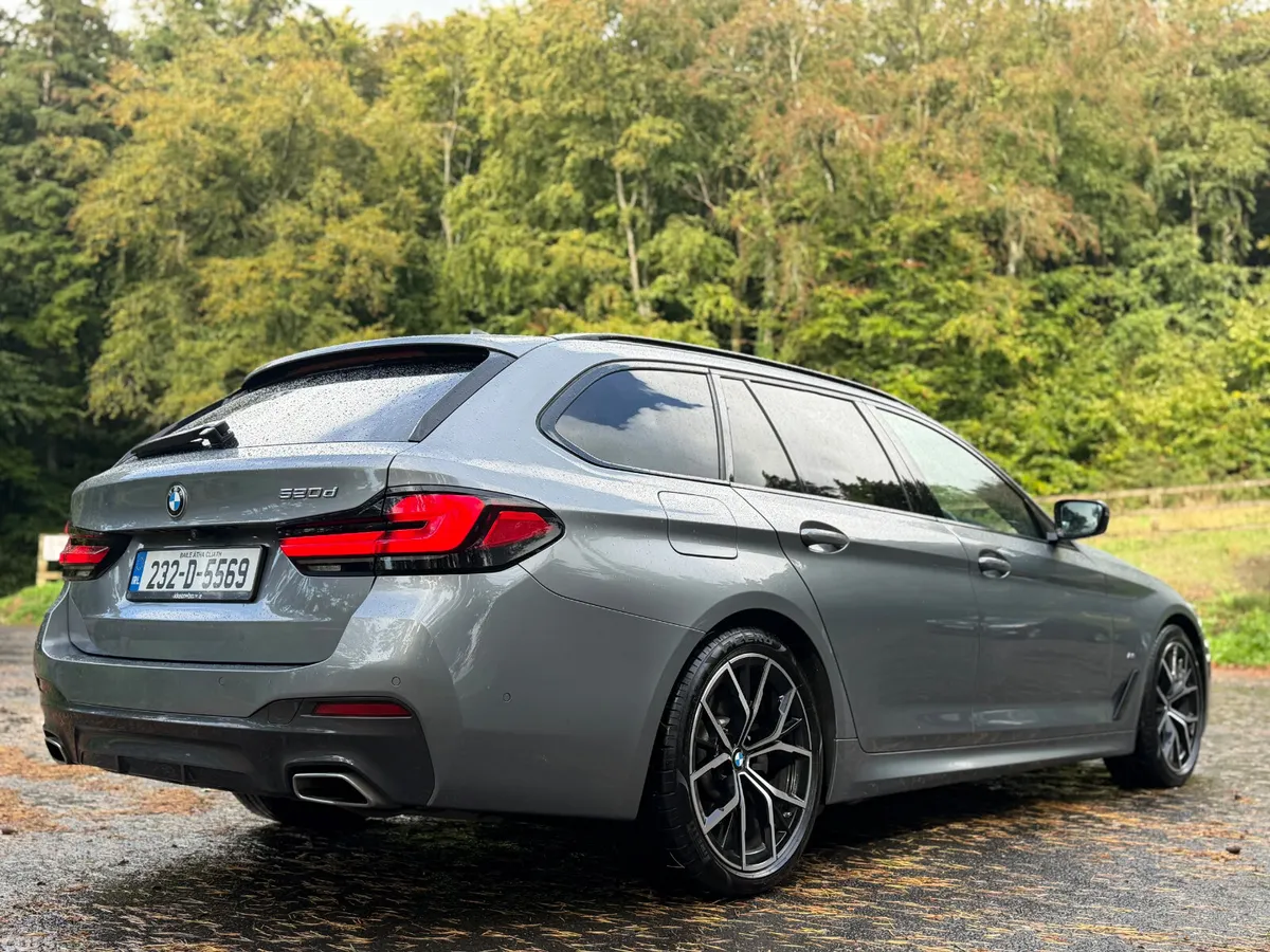 BMW 5-Series Estate, Diesel, 2023, Grey