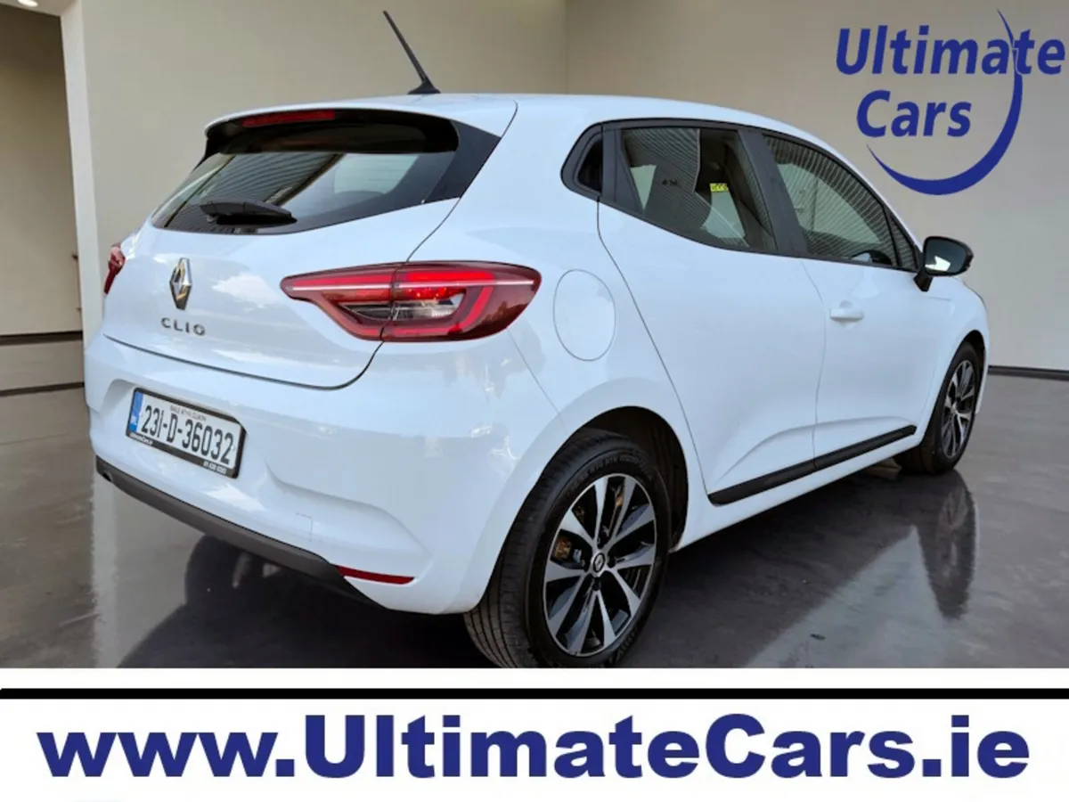Renault Clio Hatchback, Petrol, 2023, White
