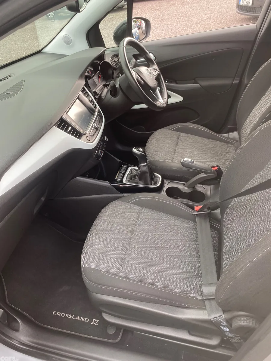 Opel Crossland X SUV, Petrol, 2021, Grey
