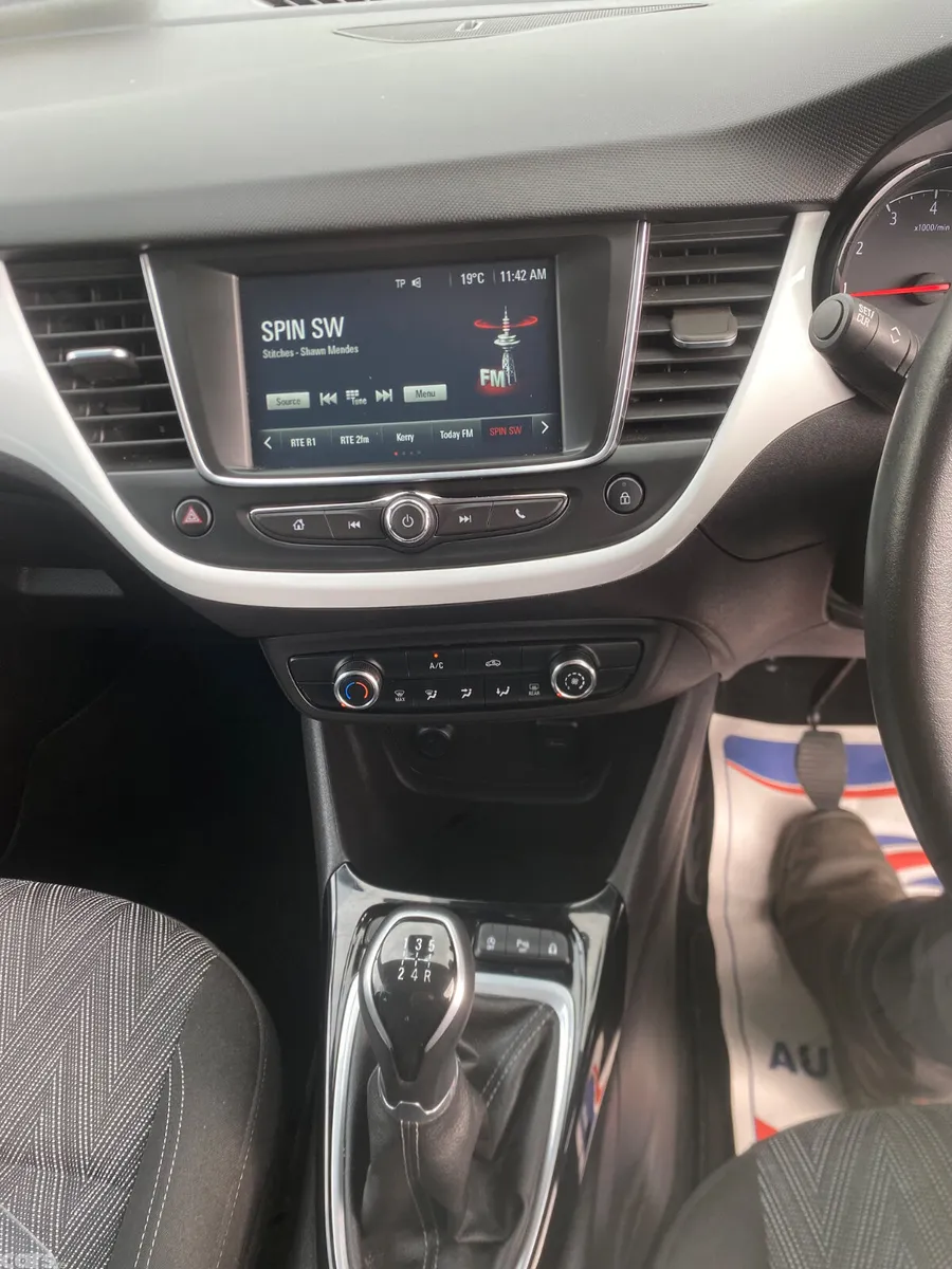 Opel Crossland X SUV, Petrol, 2021, Grey
