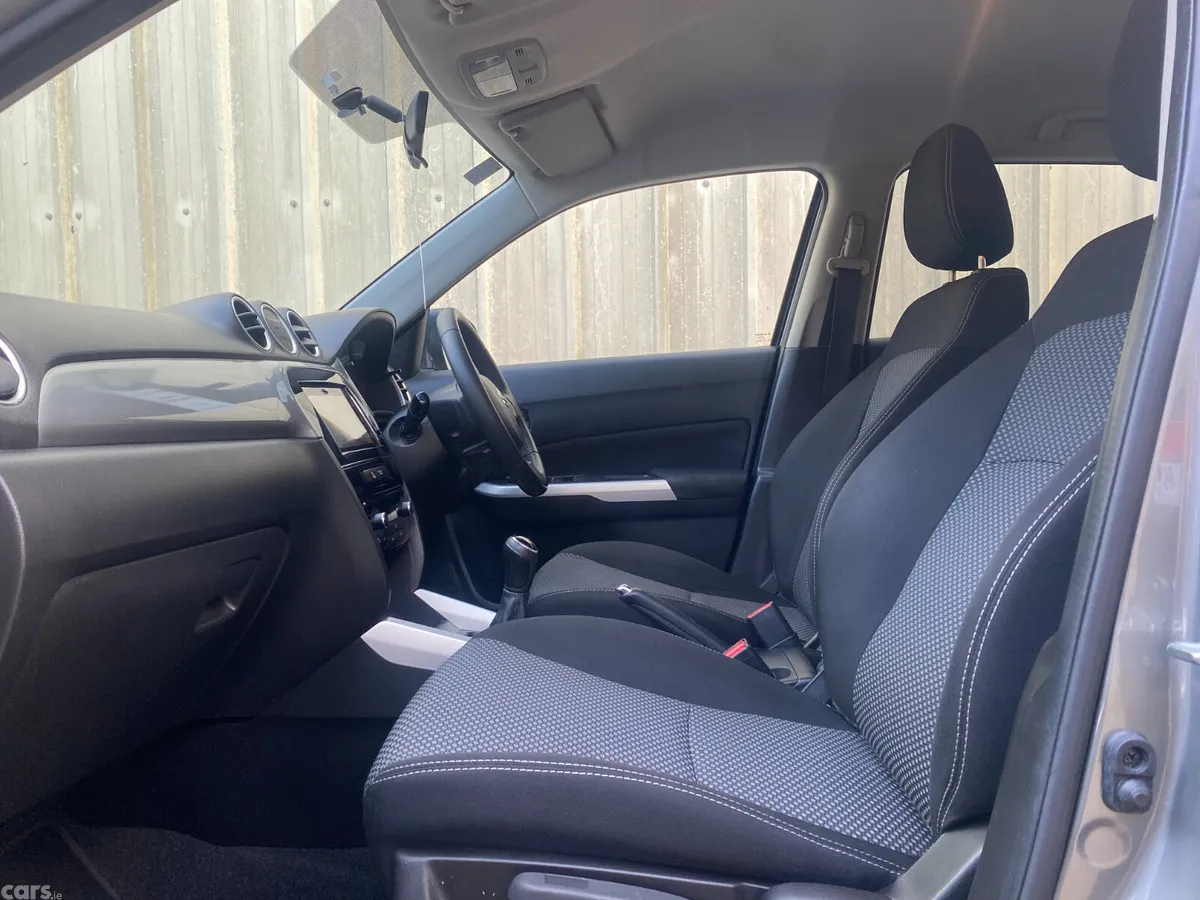 Suzuki Vitara SUV, Petrol, 2016, Grey