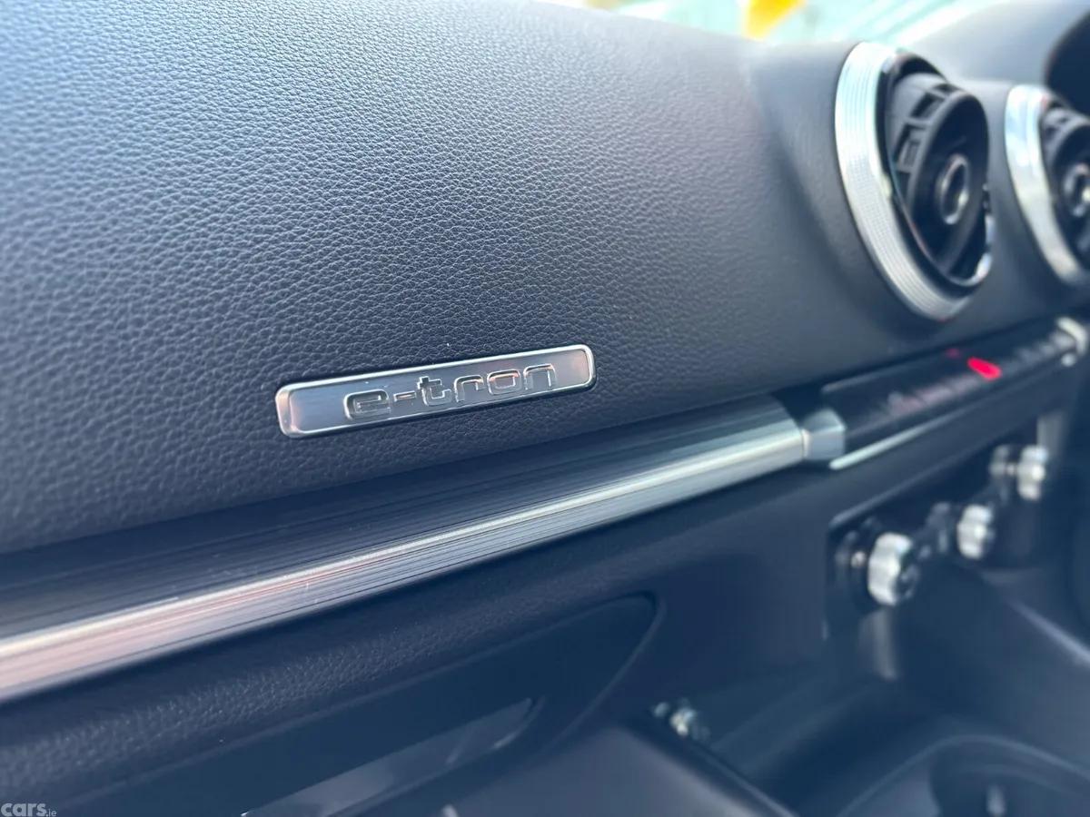 Audi A3 Hatchback, Petrol Plug-in Hybrid, 2017, Silver