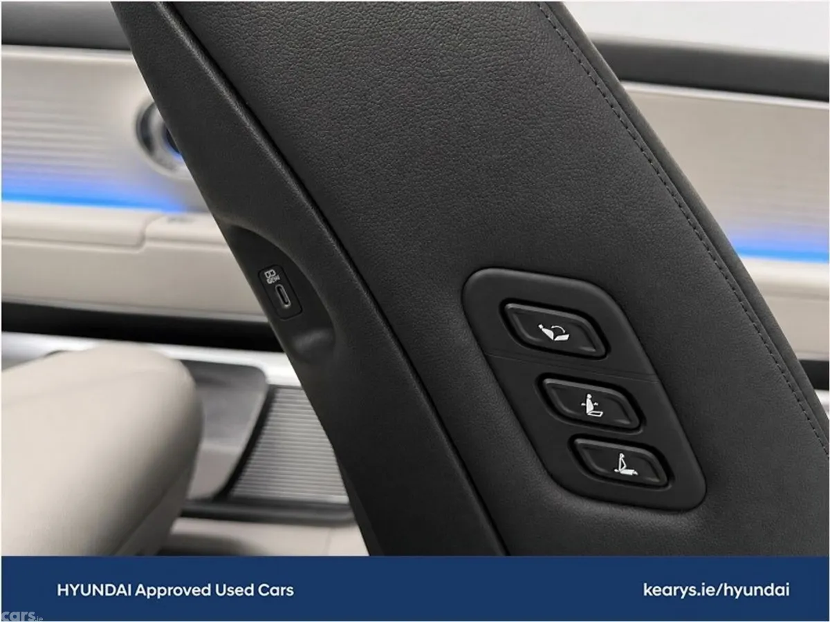 Hyundai IONIQ 9 MPV, Electric, 2026, Blue