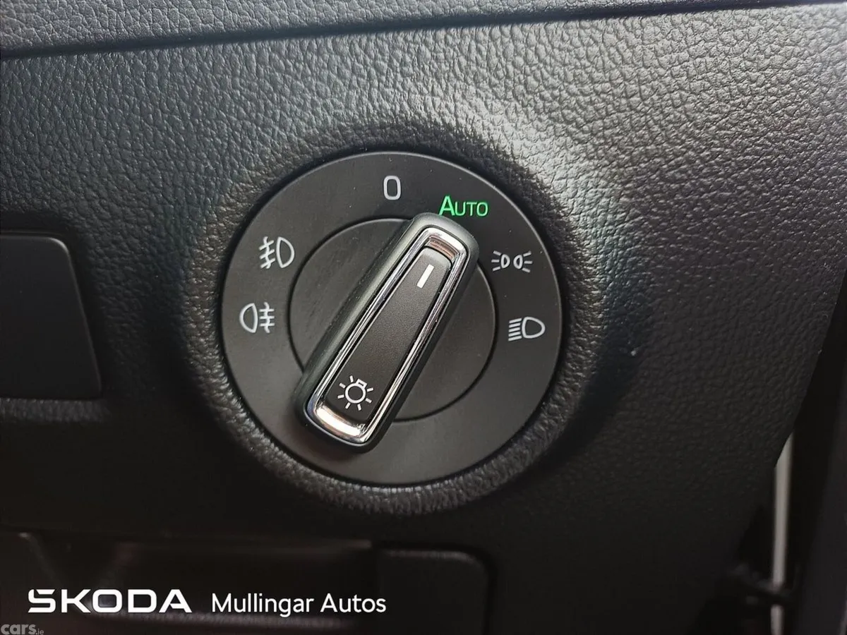 Skoda Superb Saloon, Petrol, 2022, Black