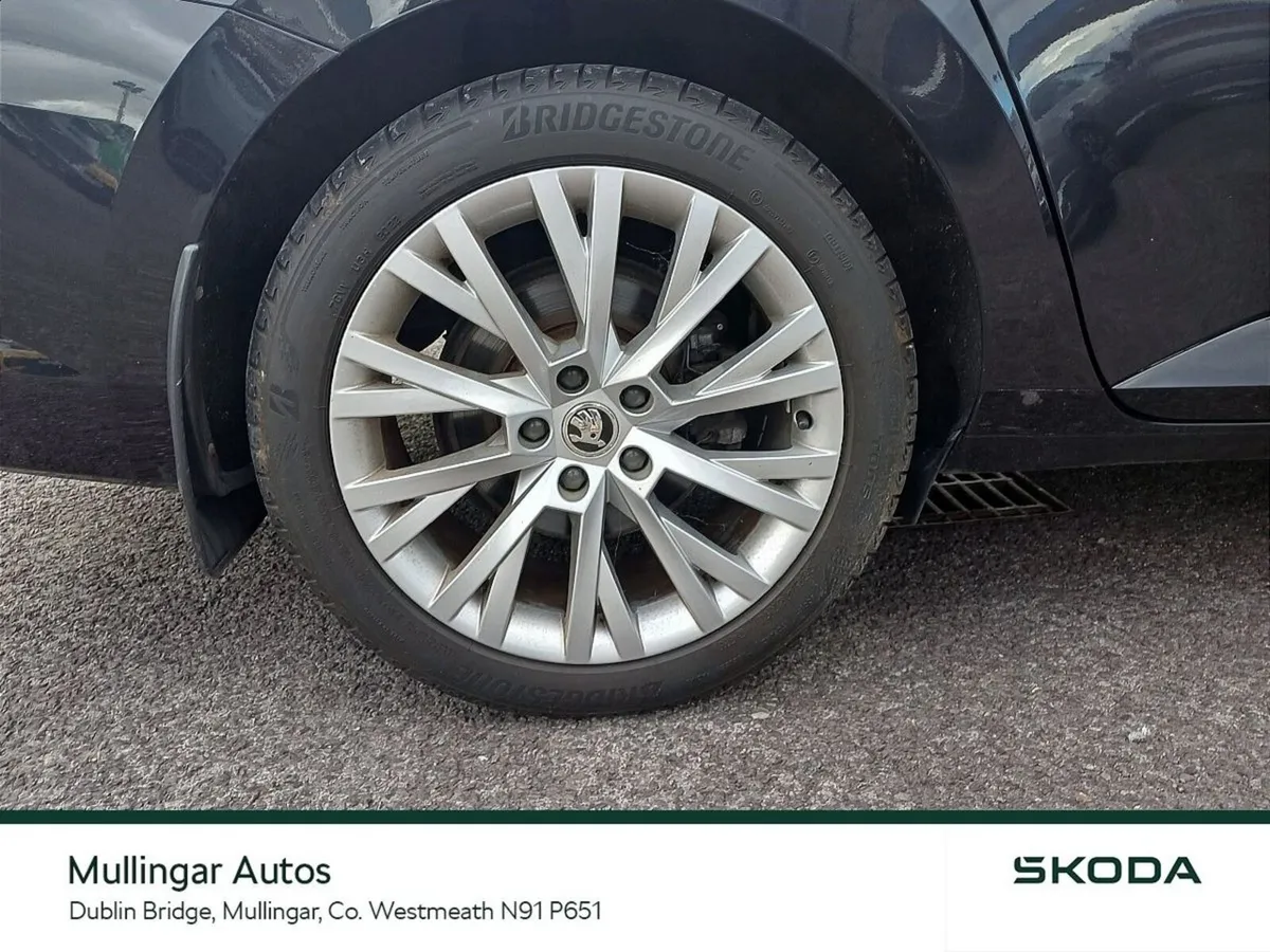 Skoda Superb Saloon, Petrol, 2022, Black