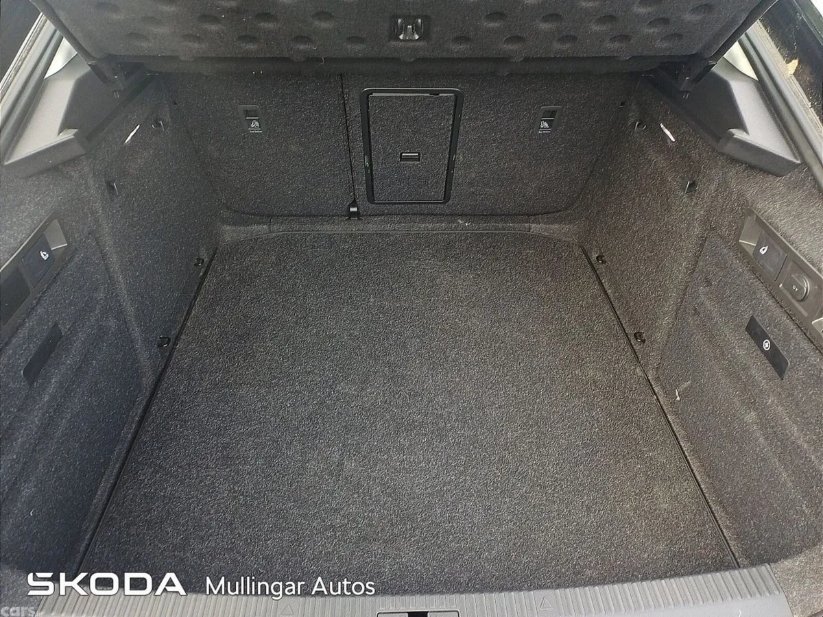 Skoda Superb Saloon, Petrol, 2022, Black