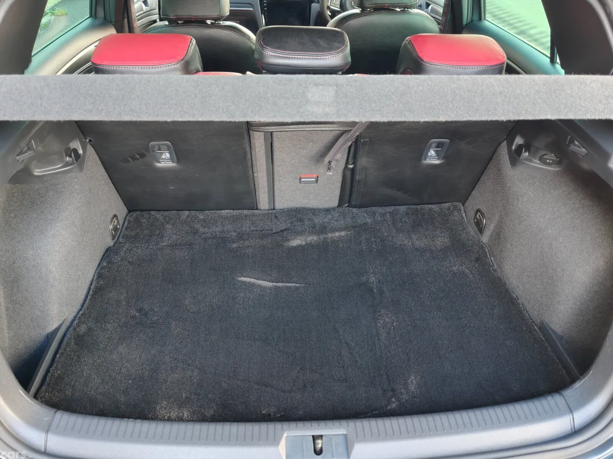 Volkswagen Golf Hatchback, Petrol, 2018, Grey