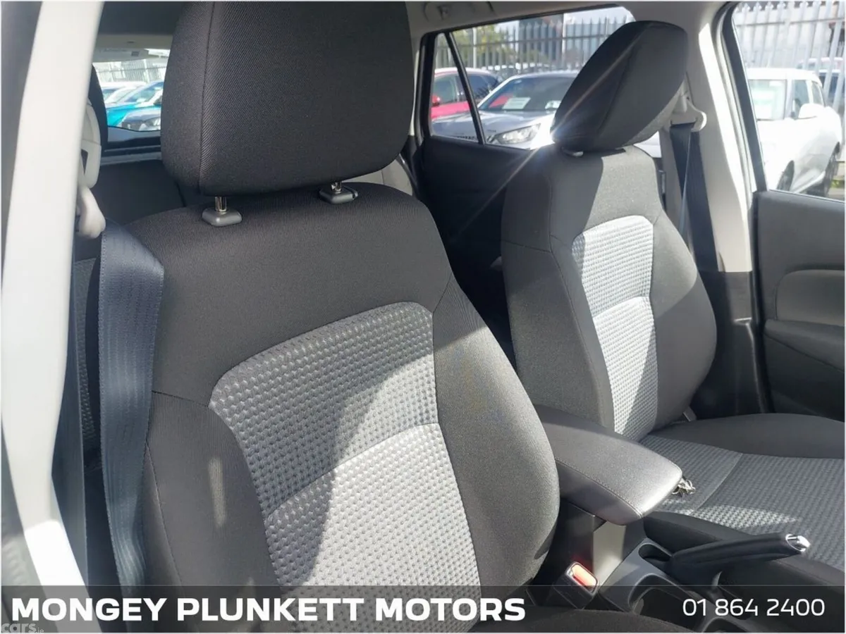 Suzuki SX4 S-Cross Hatchback, Petrol, 2022, White