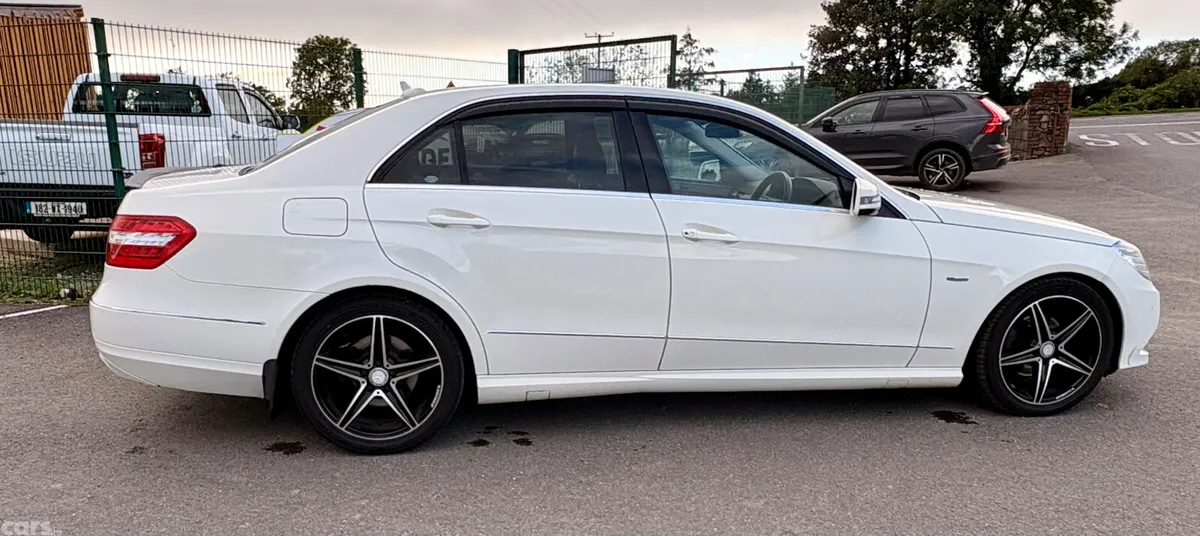 Mercedes-Benz E-Class Saloon, Diesel, 2012, White