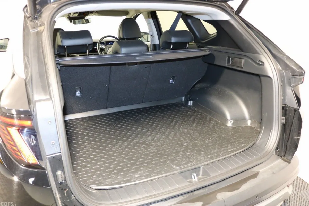Hyundai Tucson SUV, Diesel, 2025, Black