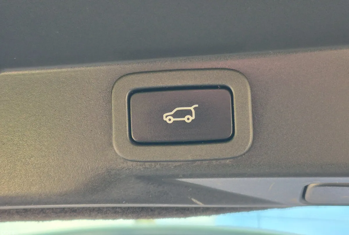 Land Rover Range Rover Sport SUV, Petrol Plug-in Hybrid, 2021, White