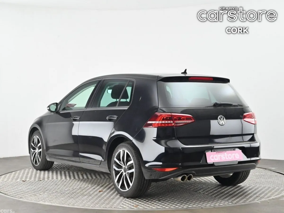 Volkswagen Golf Hatchback, Petrol, 2017, Black
