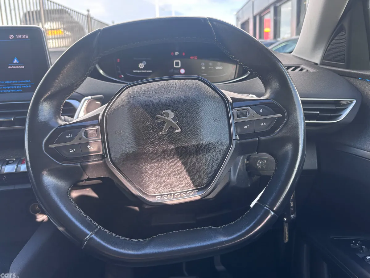 Peugeot 3008 SUV, Diesel, 2018, Red