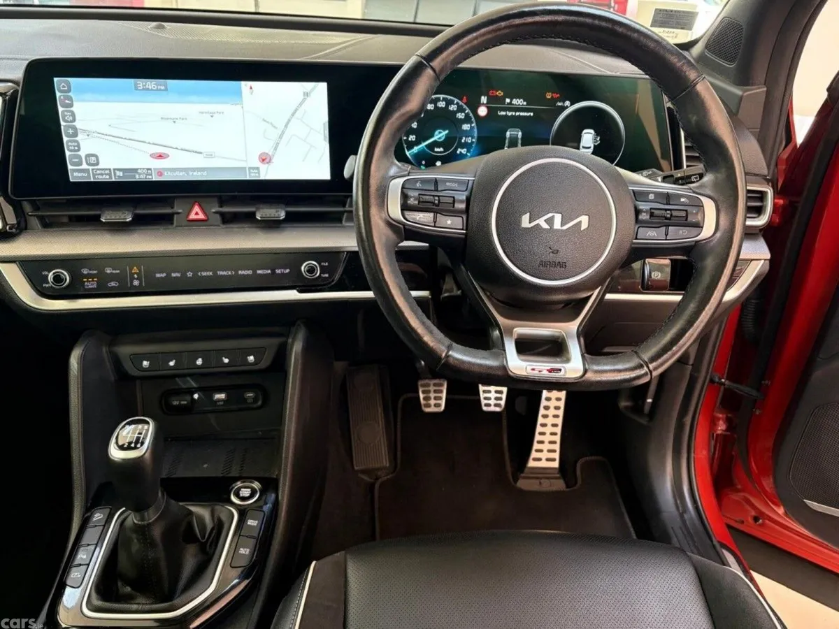 Kia Sportage MPV, Diesel, 2022, Orange