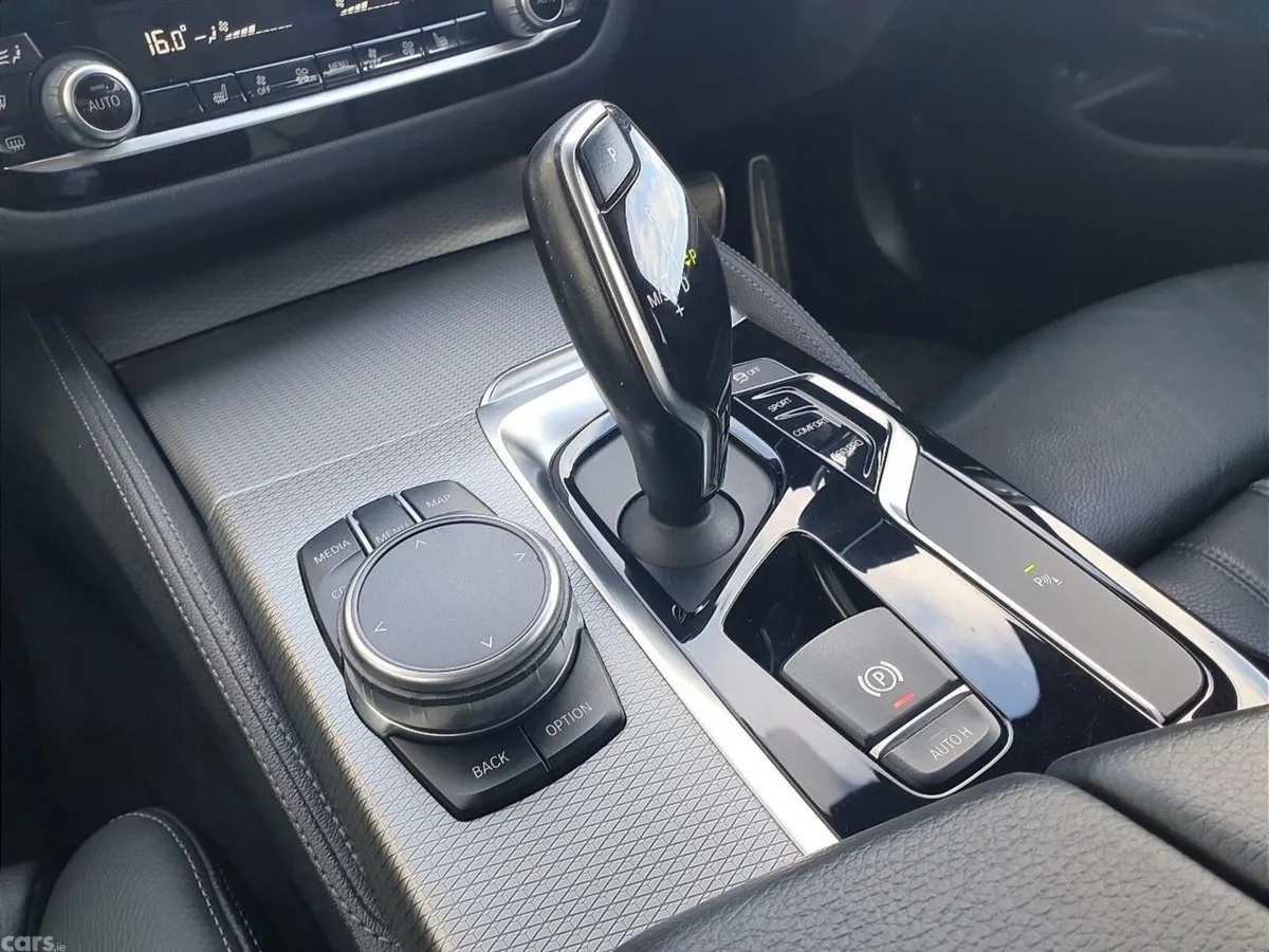 BMW 5-Series Estate, Diesel, 2018, Grey