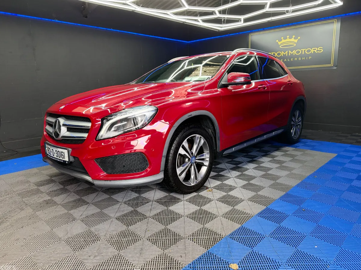 Mercedes-Benz GLA SUV, Diesel, 2015, Red