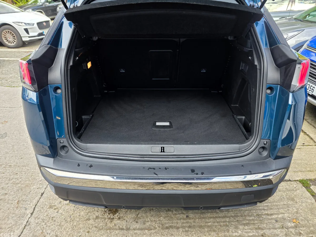 Peugeot 3008 MPV, Diesel, 2022, Blue