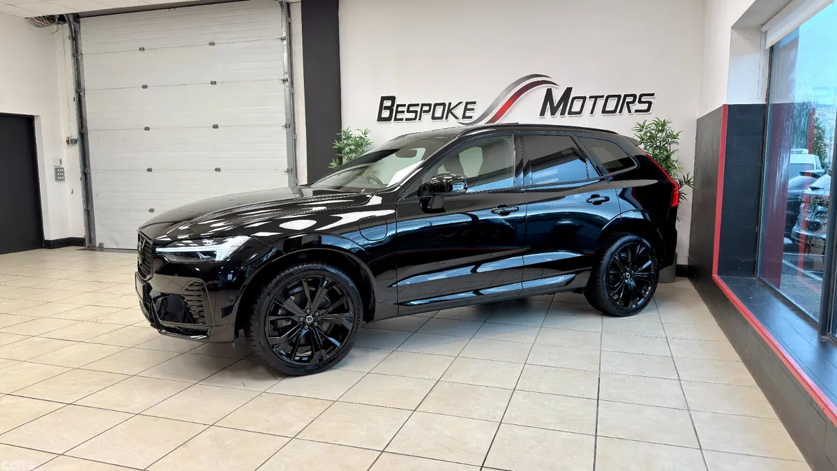 Volvo XC60 SUV, Petrol Hybrid, 2024, Black
