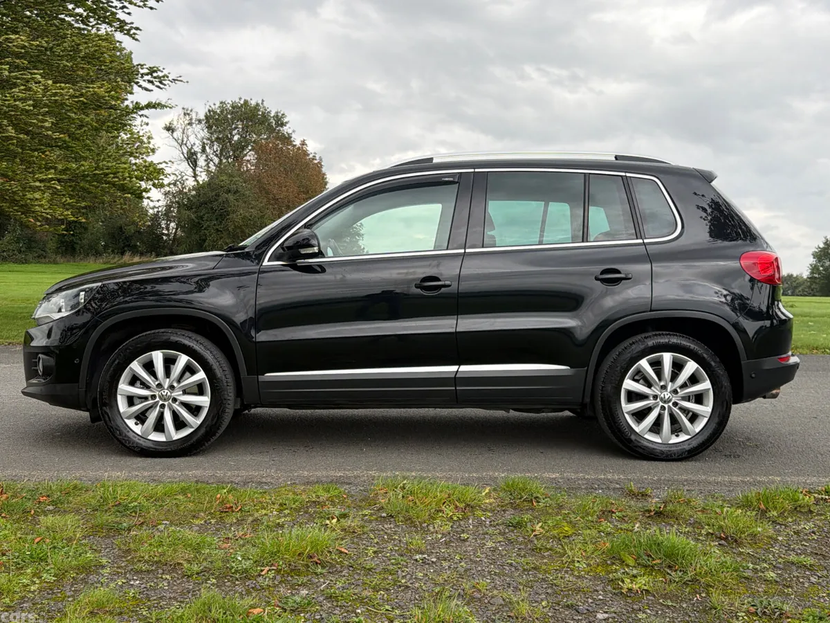Volkswagen Tiguan SUV, Diesel, 2015, Black