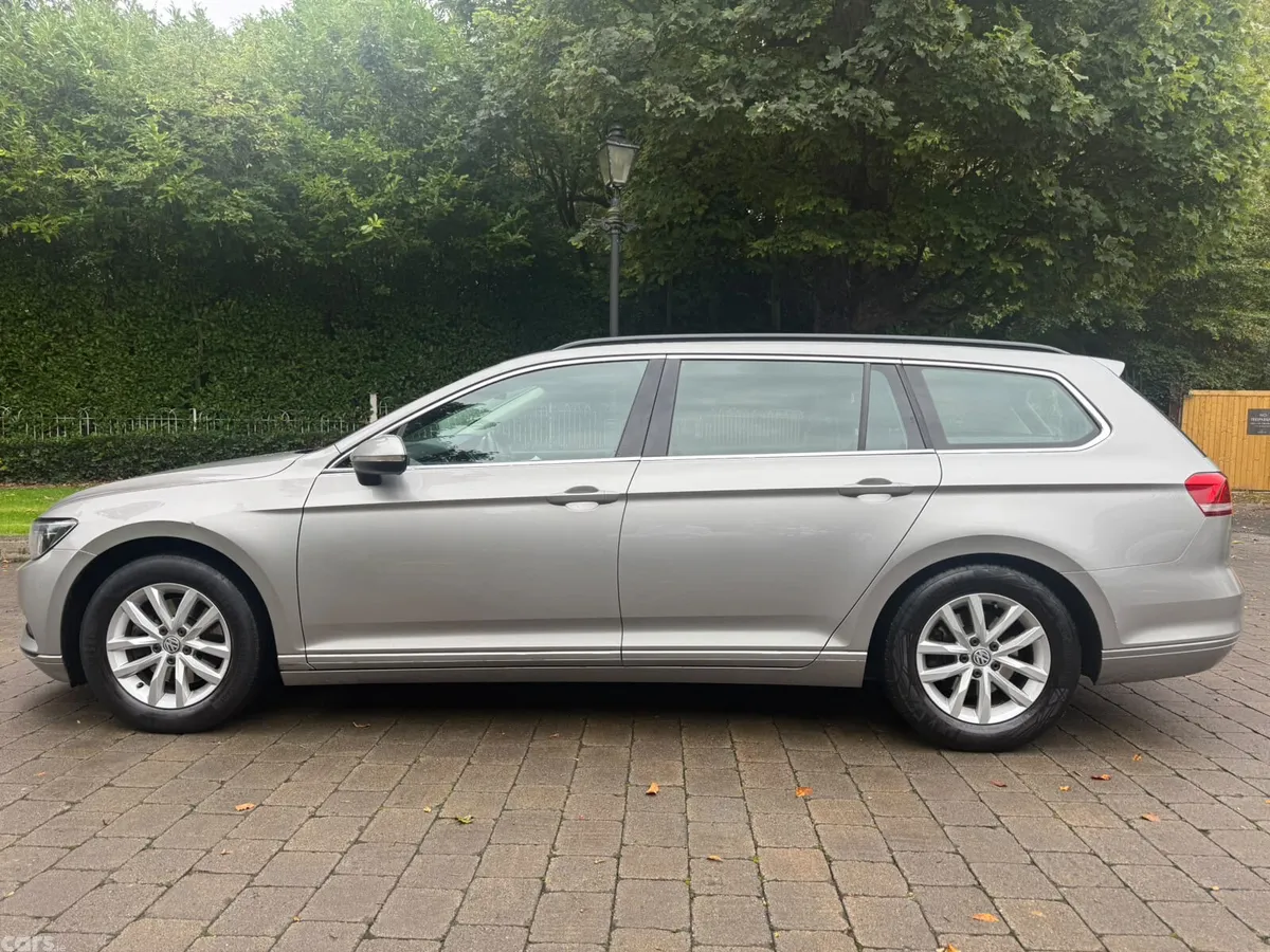 Volkswagen Passat Estate, Diesel, 2015, Silver