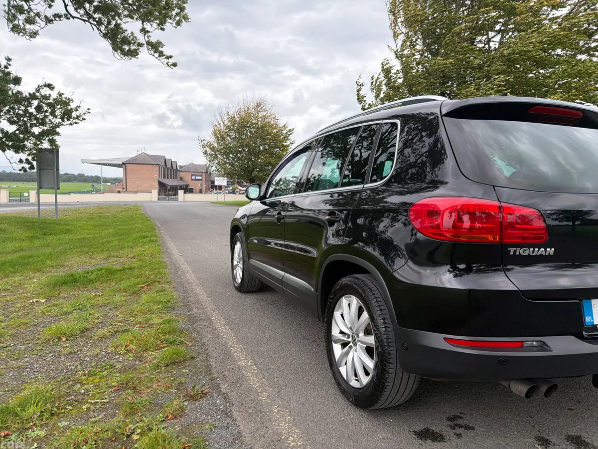 Volkswagen Tiguan SUV, Diesel, 2015, Black