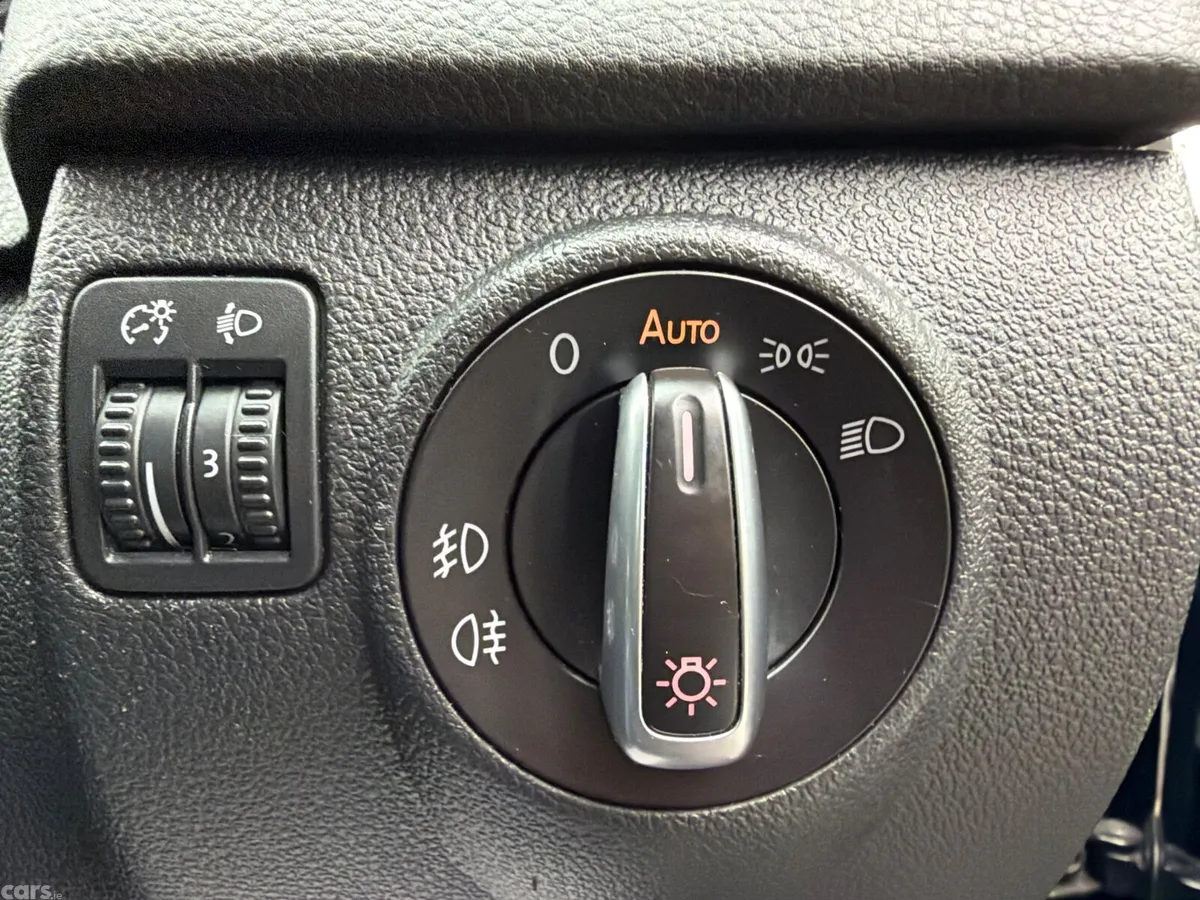 Volkswagen Tiguan SUV, Diesel, 2015, Black