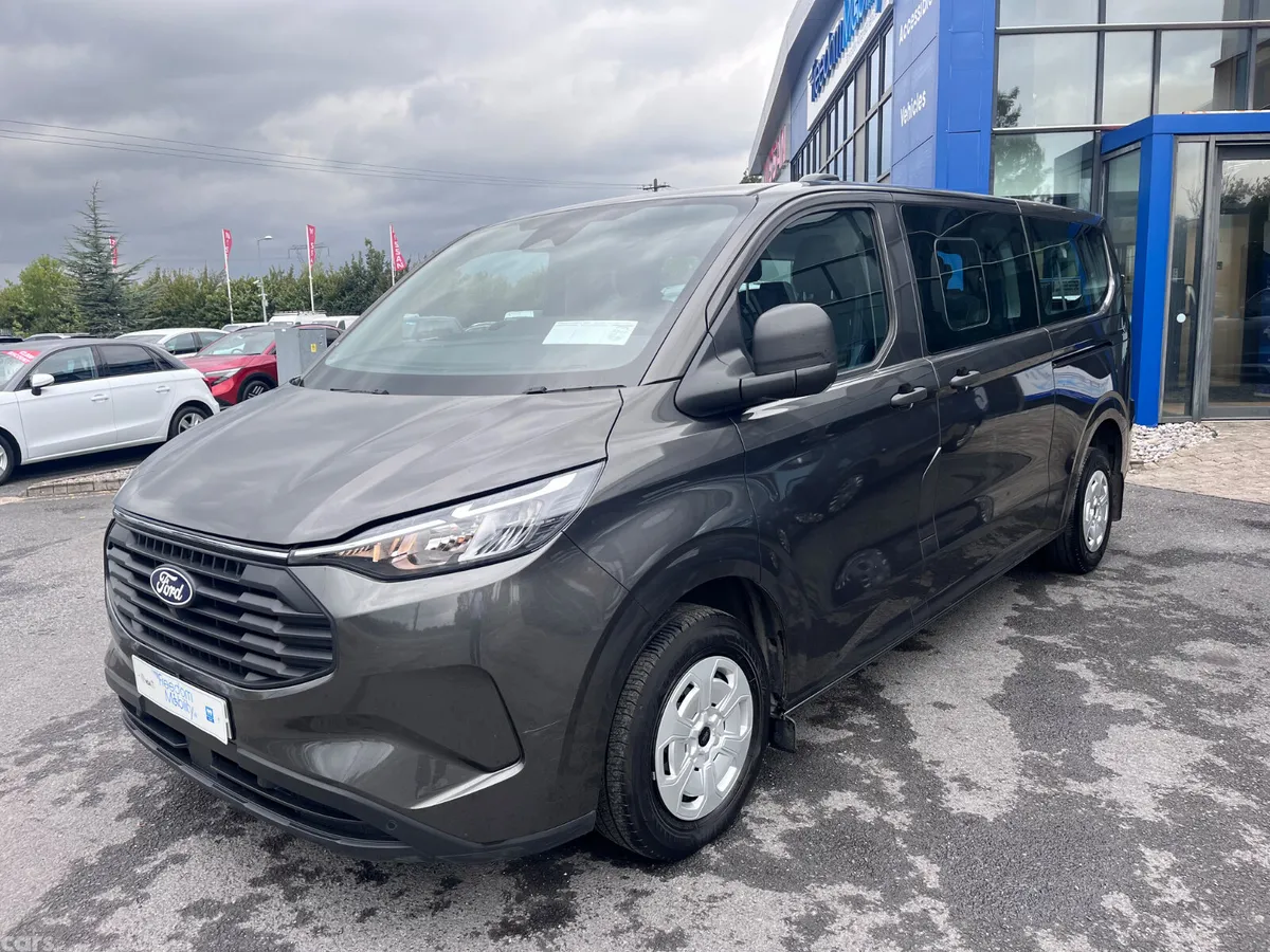 Ford Tourneo Custom MPV, Petrol Plug-in Hybrid, 2026, Grey