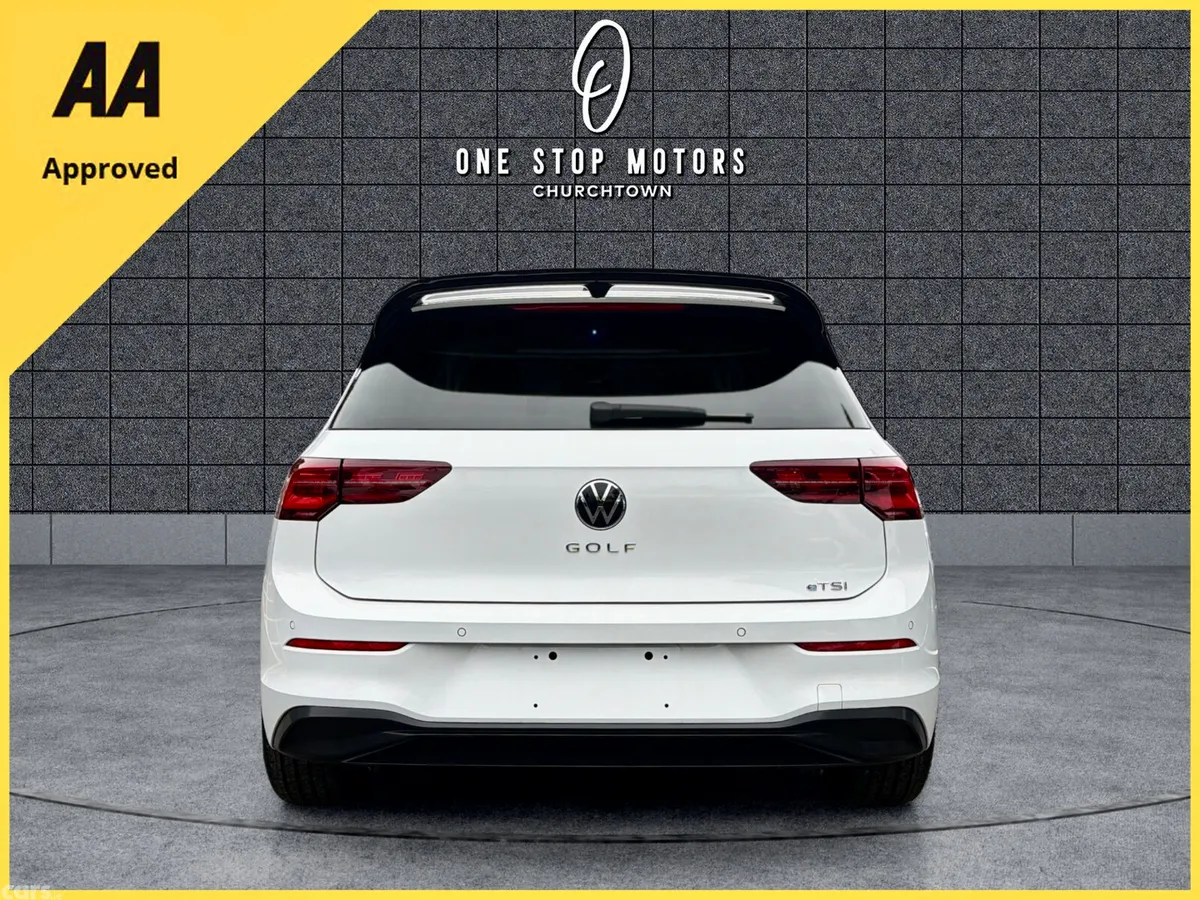 Volkswagen Golf Hatchback, Petrol Hybrid, 2021, White