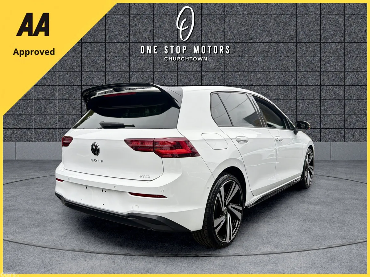 Volkswagen Golf Hatchback, Petrol Hybrid, 2021, White