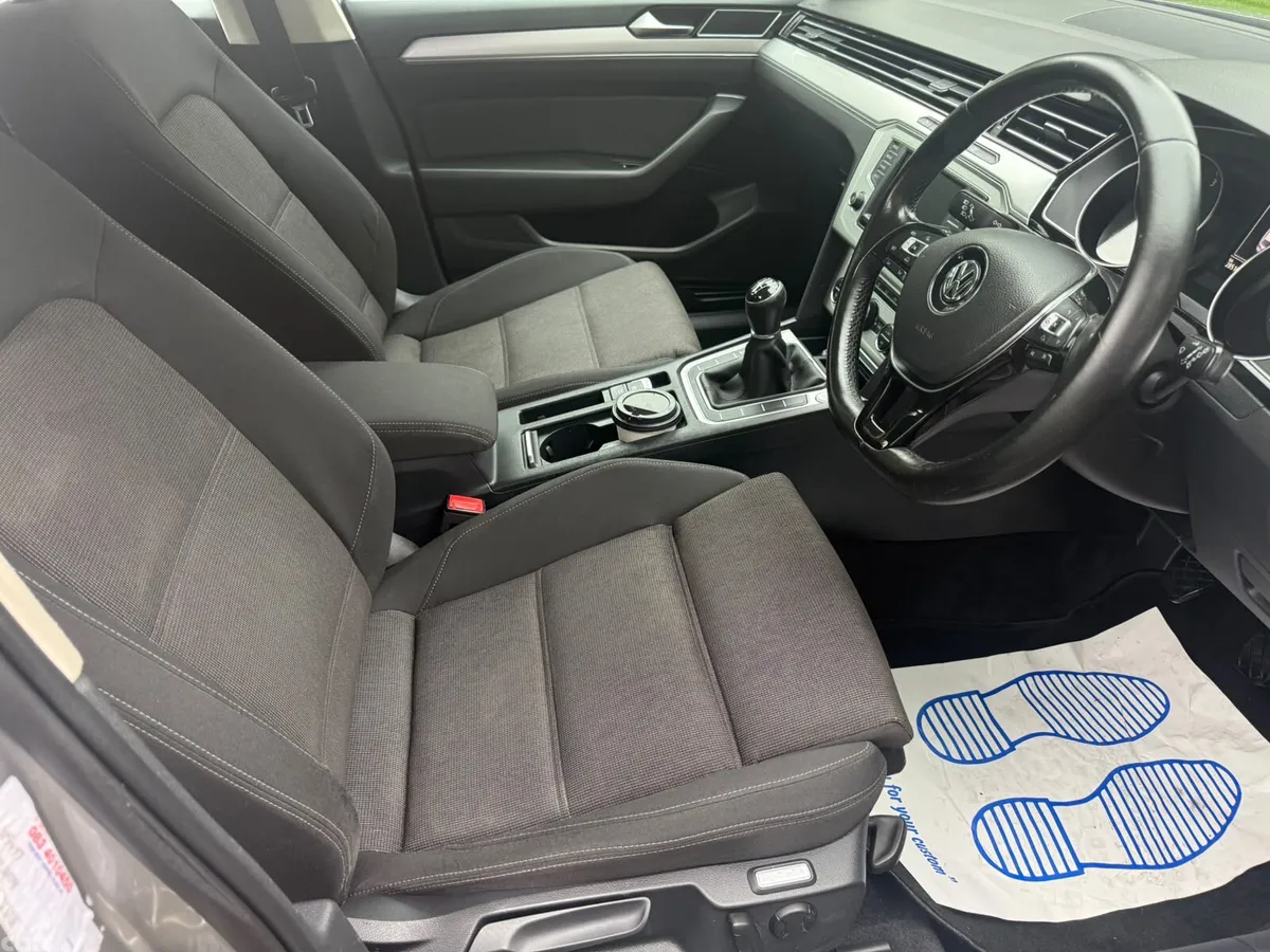 Volkswagen Passat Estate, Diesel, 2015, Silver