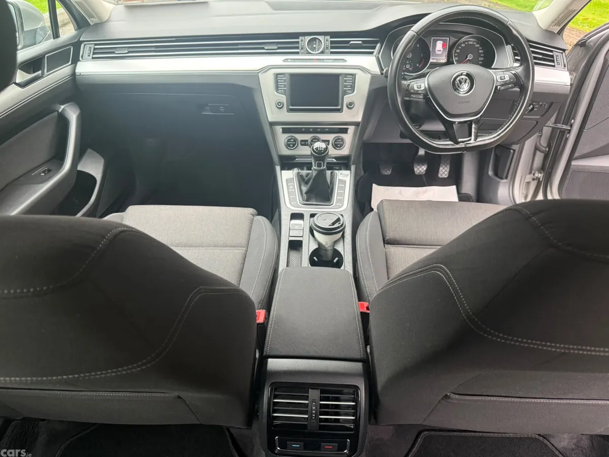 Volkswagen Passat Estate, Diesel, 2015, Silver