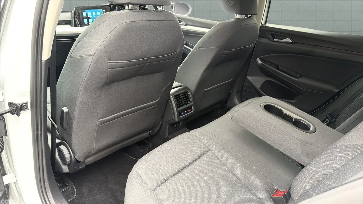 Volkswagen Golf Hatchback, Petrol Hybrid, 2021, White