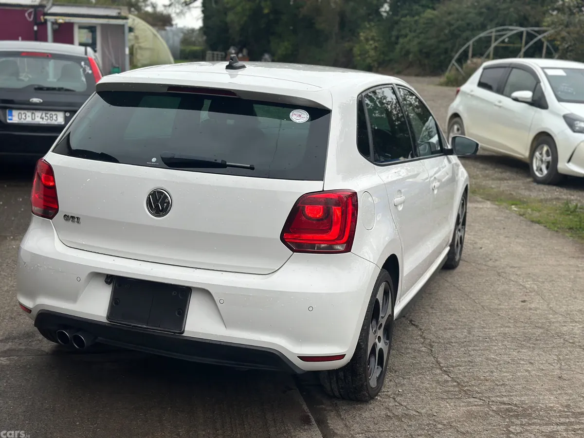 Volkswagen Polo Hatchback, Petrol, 2013, White