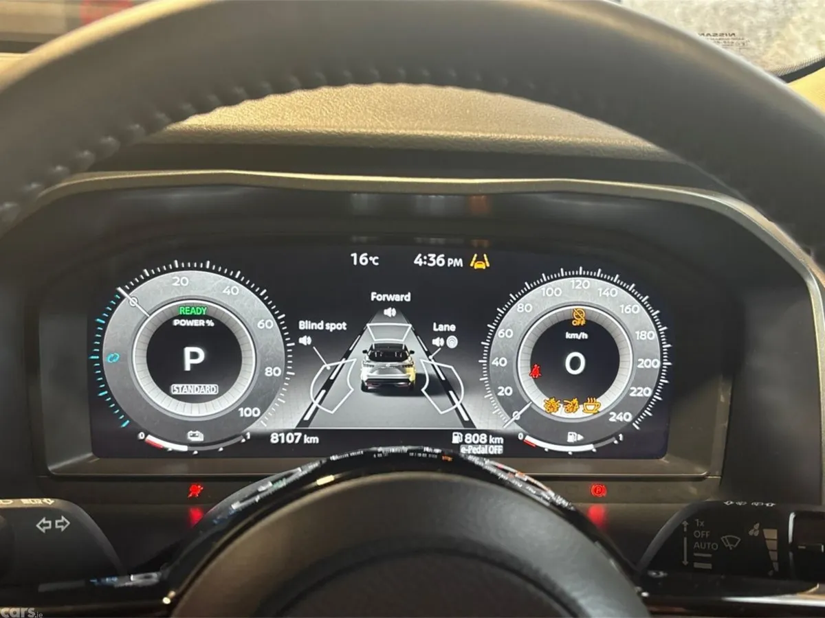 Nissan Qashqai MPV, Petrol Hybrid, 2026, Red