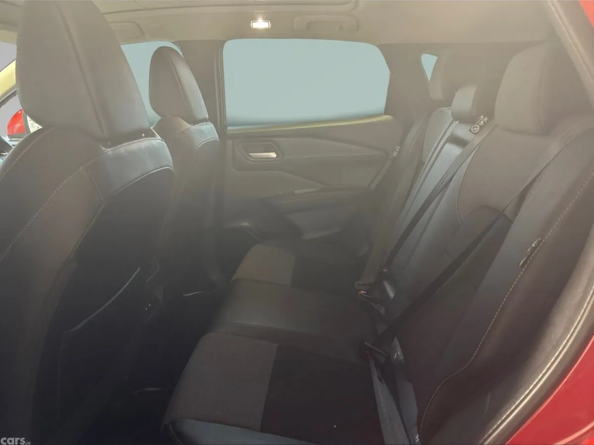 Nissan Qashqai MPV, Petrol Hybrid, 2026, Red