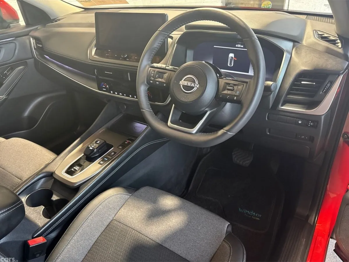 Nissan Qashqai MPV, Petrol Hybrid, 2026, Red
