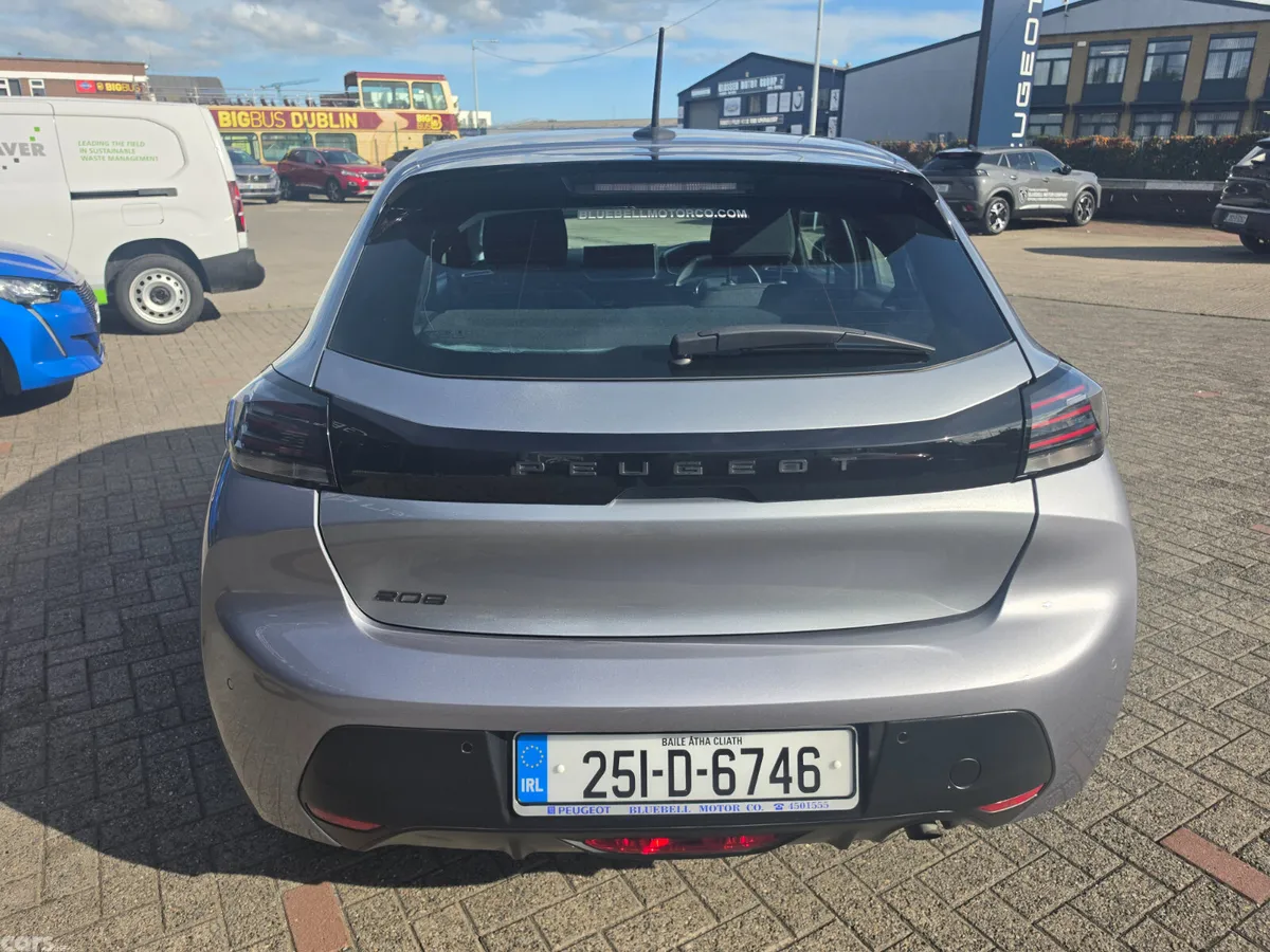 Peugeot 208 Hatchback, Petrol, 2025, Grey