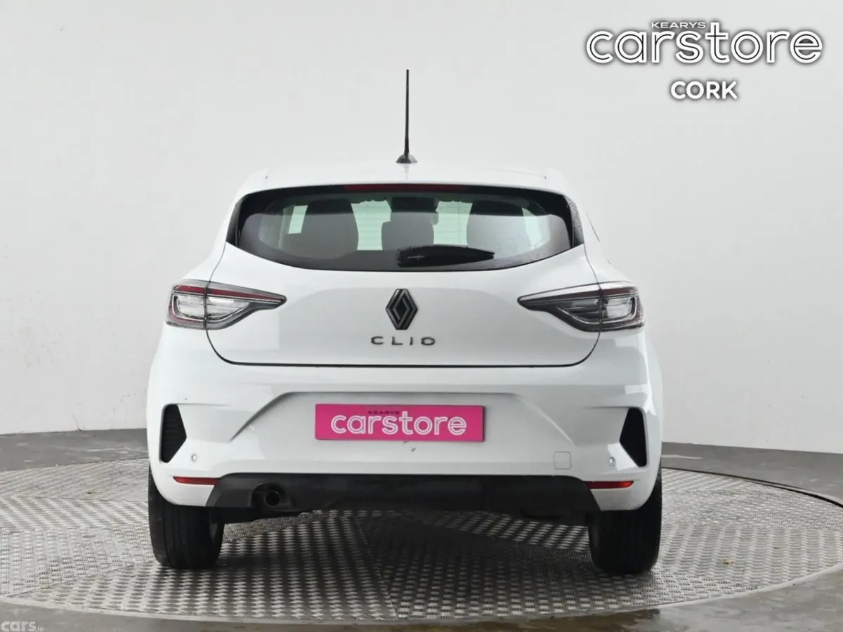 Renault Clio Hatchback, Petrol, 2024, White