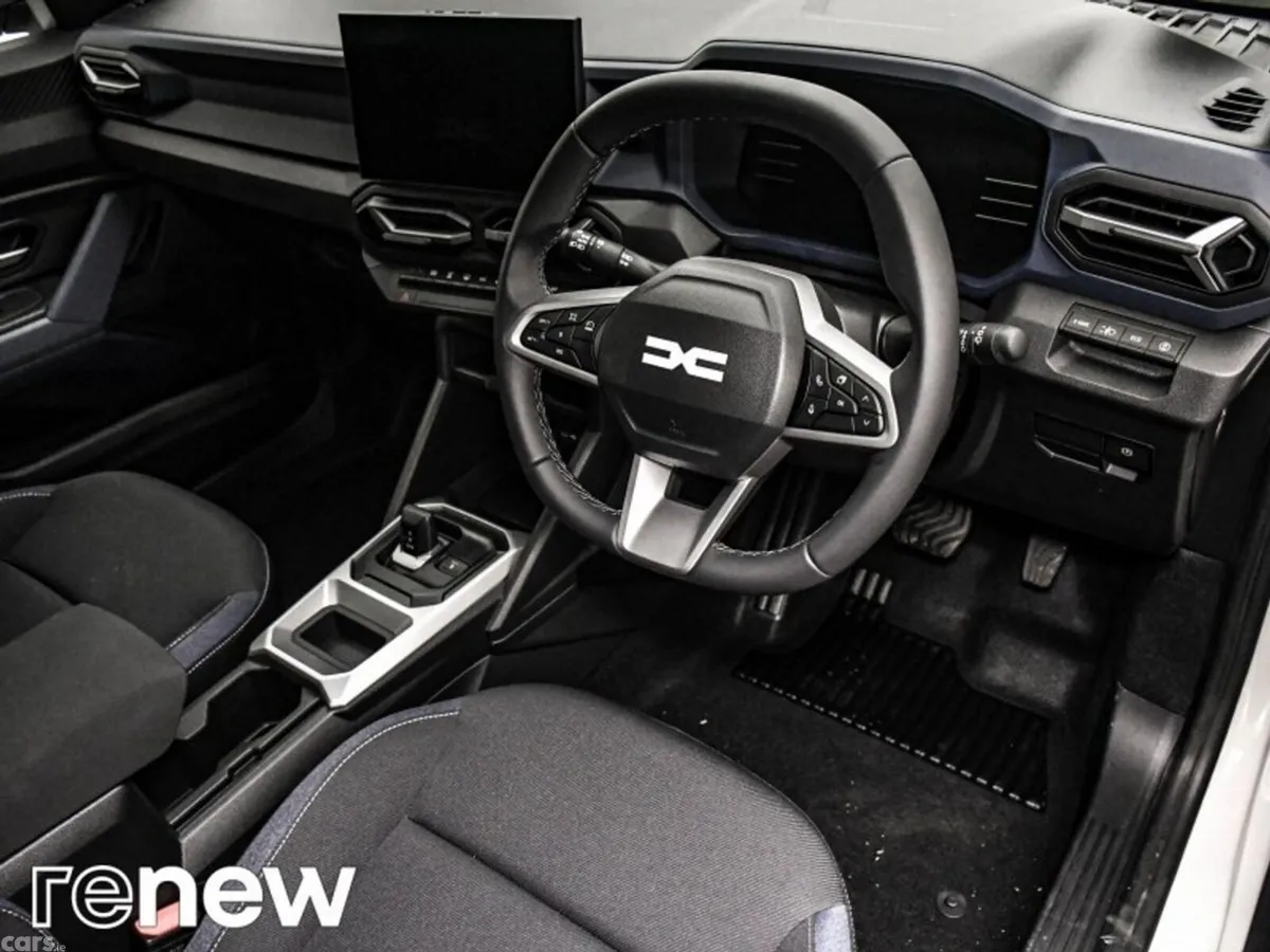 Dacia Duster SUV, Petrol Hybrid, 2025, White