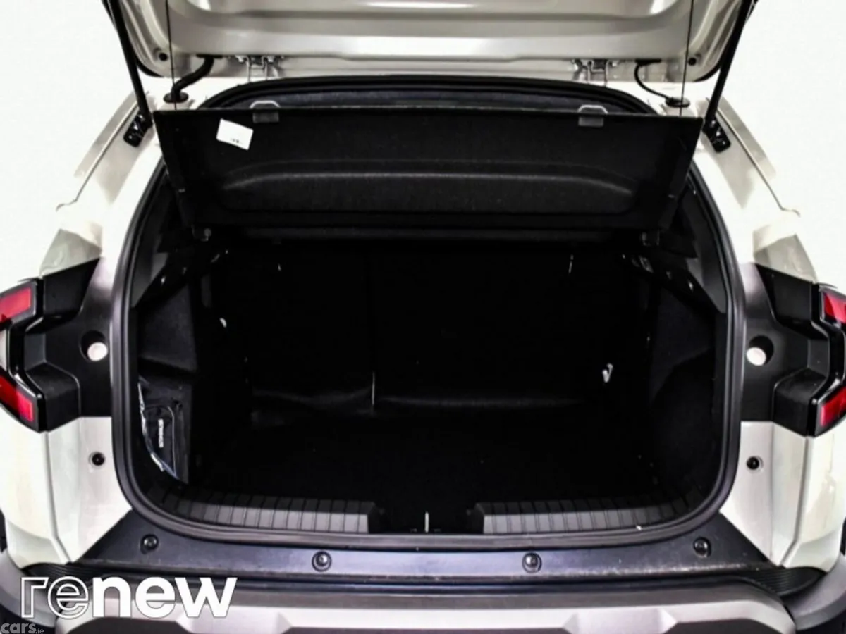 Dacia Duster SUV, Petrol Hybrid, 2025, White