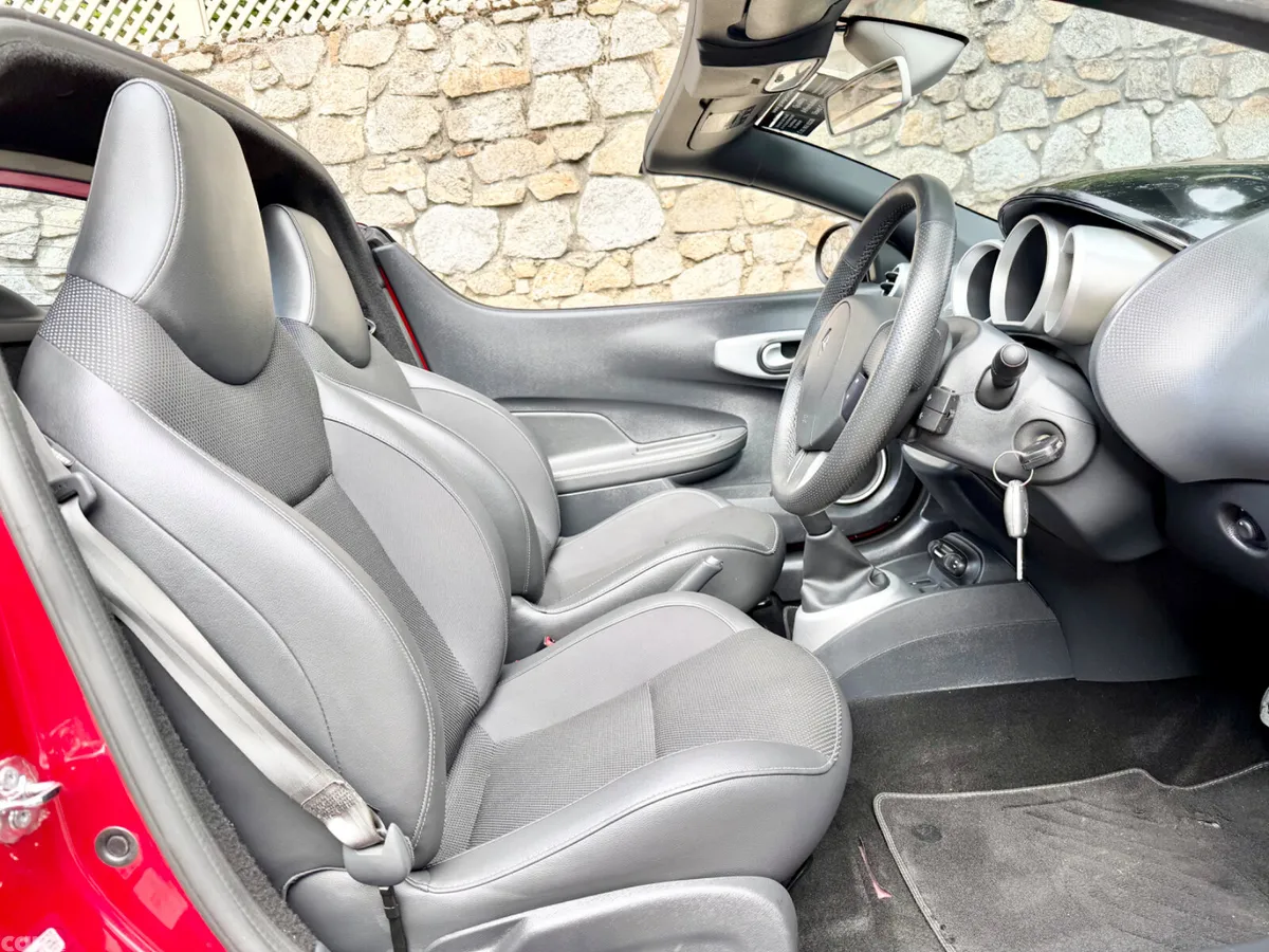 Renault Wind Convertible, Petrol, 2011, Red