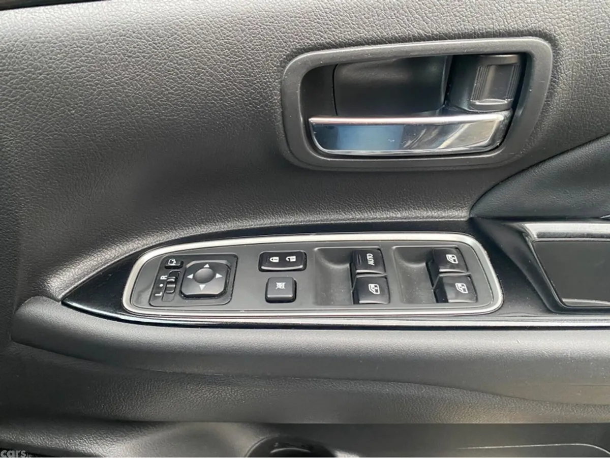 Mitsubishi Outlander 2.0 GX3H+ PHEV with 97,000mil, Ranelagh
