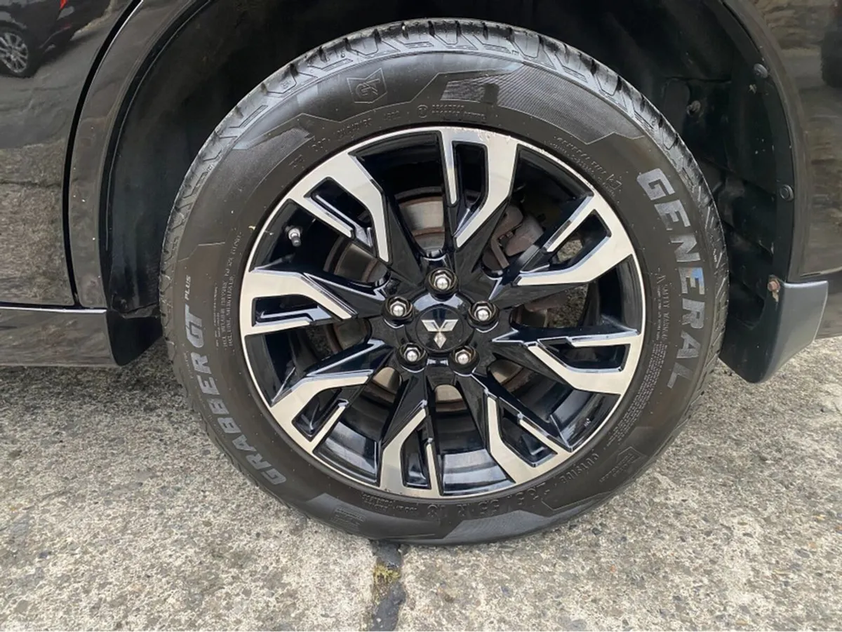 Mitsubishi Outlander 2.0 GX3H+ PHEV with 97,000mil, Ranelagh