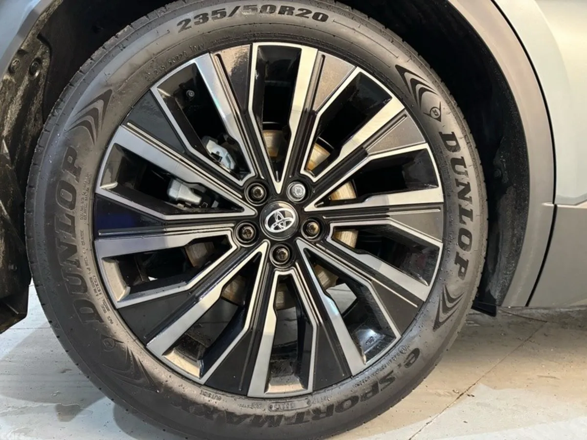 Toyota C-HR Estate, Electric, 2026, Green
