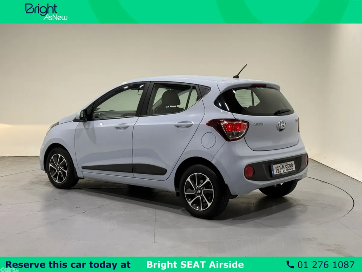 Hyundai i10 Hatchback, Petrol, 2019, Blue
