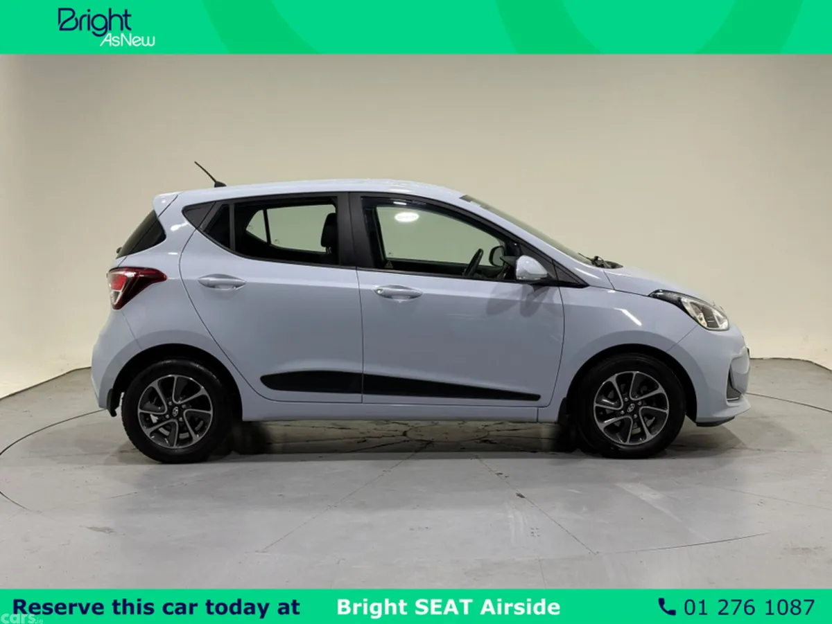 Hyundai i10 Hatchback, Petrol, 2019, Blue