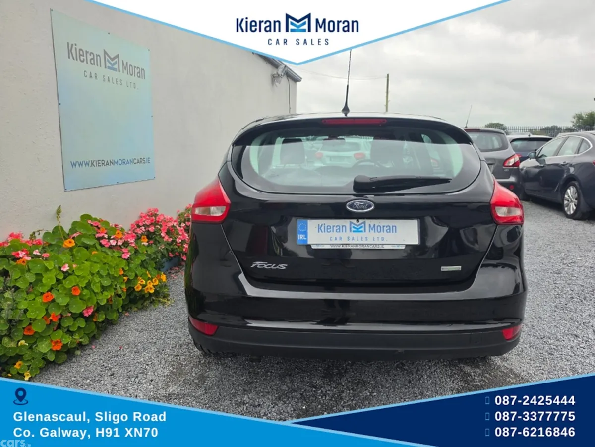 Ford Focus Hatchback, Petrol, 2015, Black