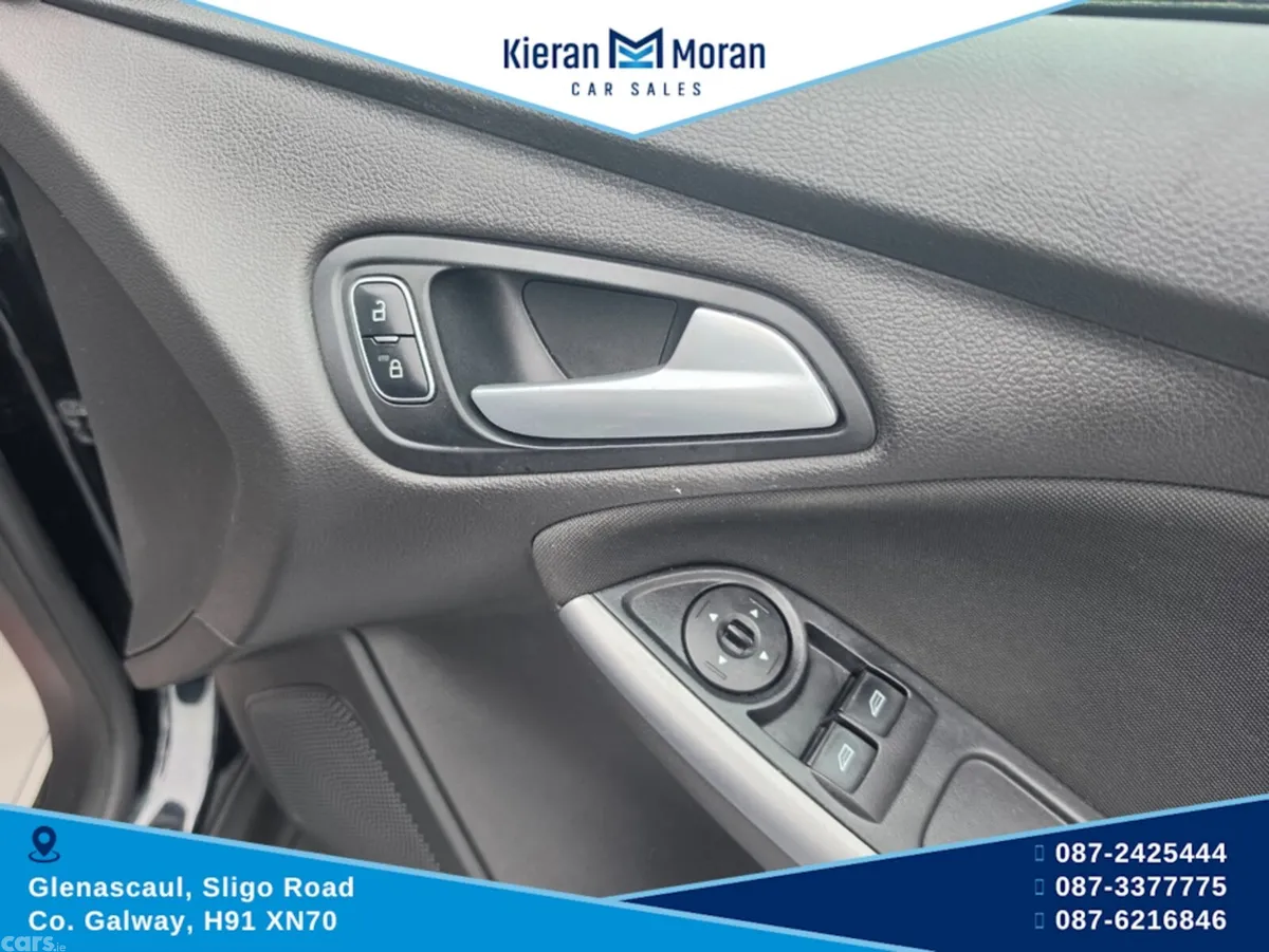 Ford Focus Hatchback, Petrol, 2015, Black
