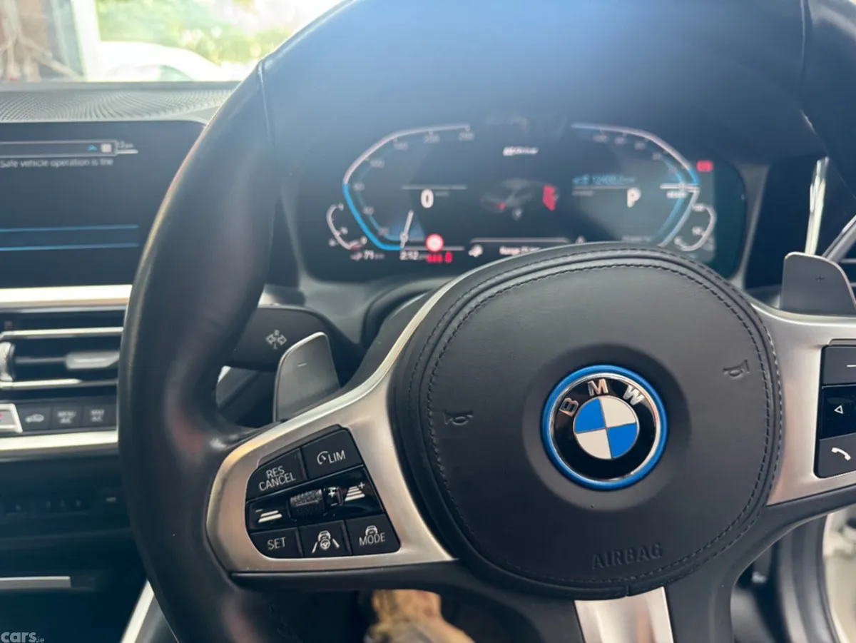 BMW 3-Series Saloon, Petrol Plug-in Hybrid, 2022, White